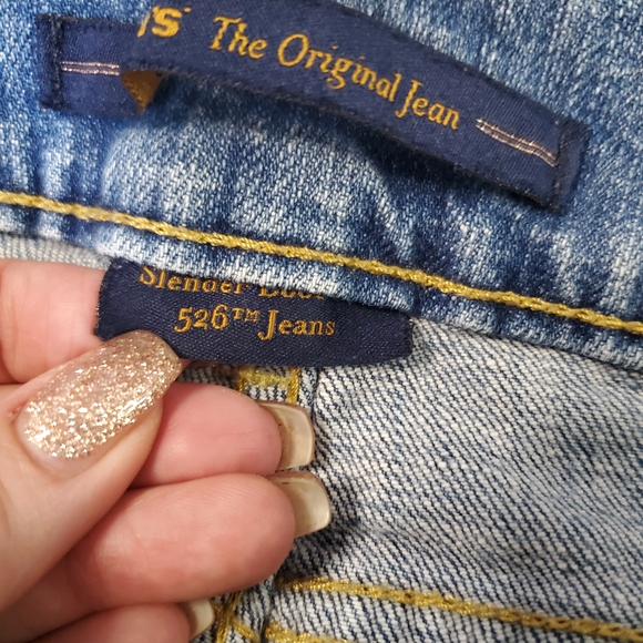 Levi's 526 Women's Size 8 Slender Boot Cut Jeans Blue Denim EUC - Picture 4 of 10